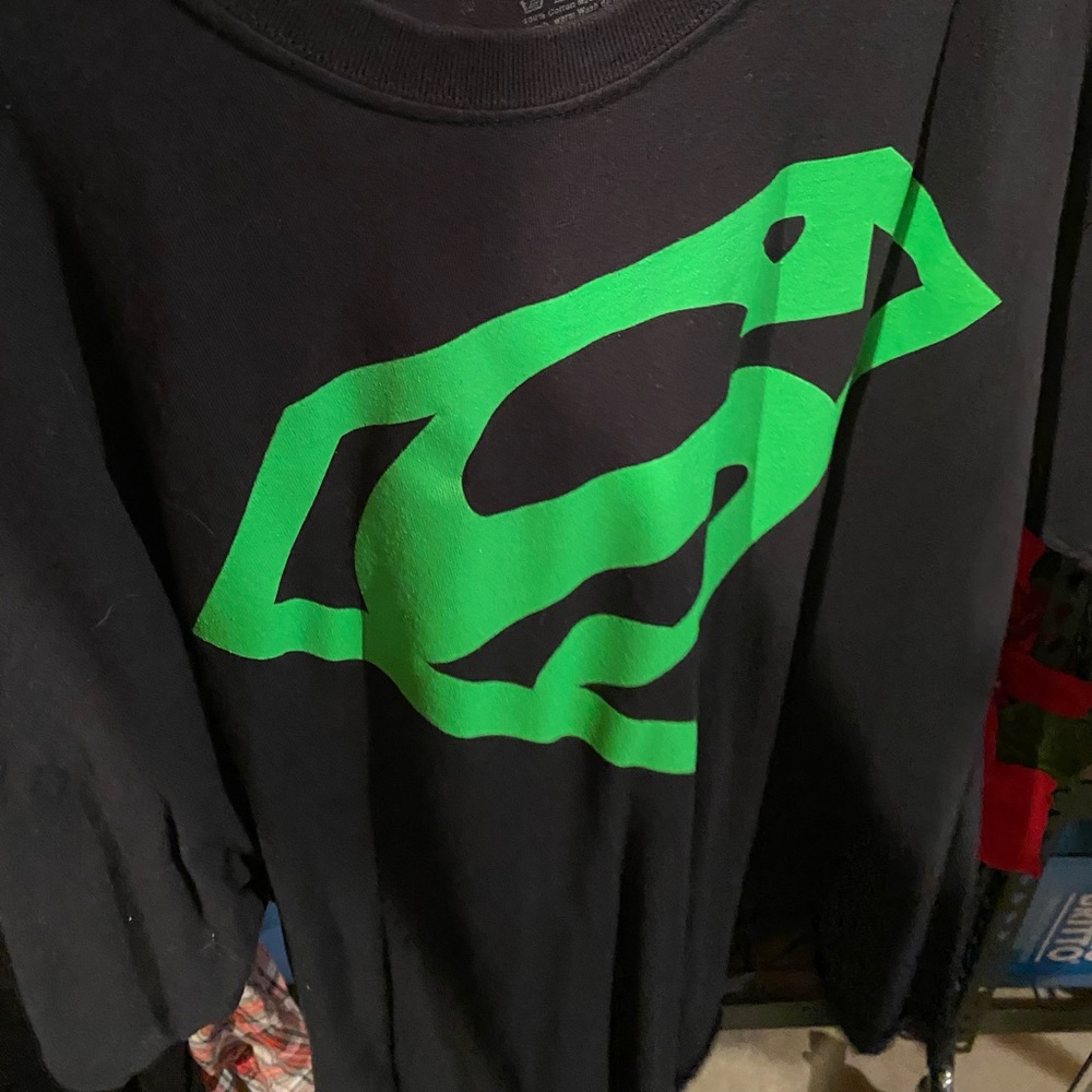 Mens short sleeve tshirt